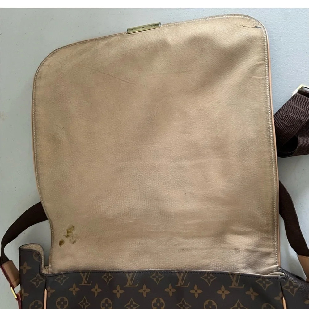 Louis Vuitton Brown Monogram Messenger Bag with Gold Hardware